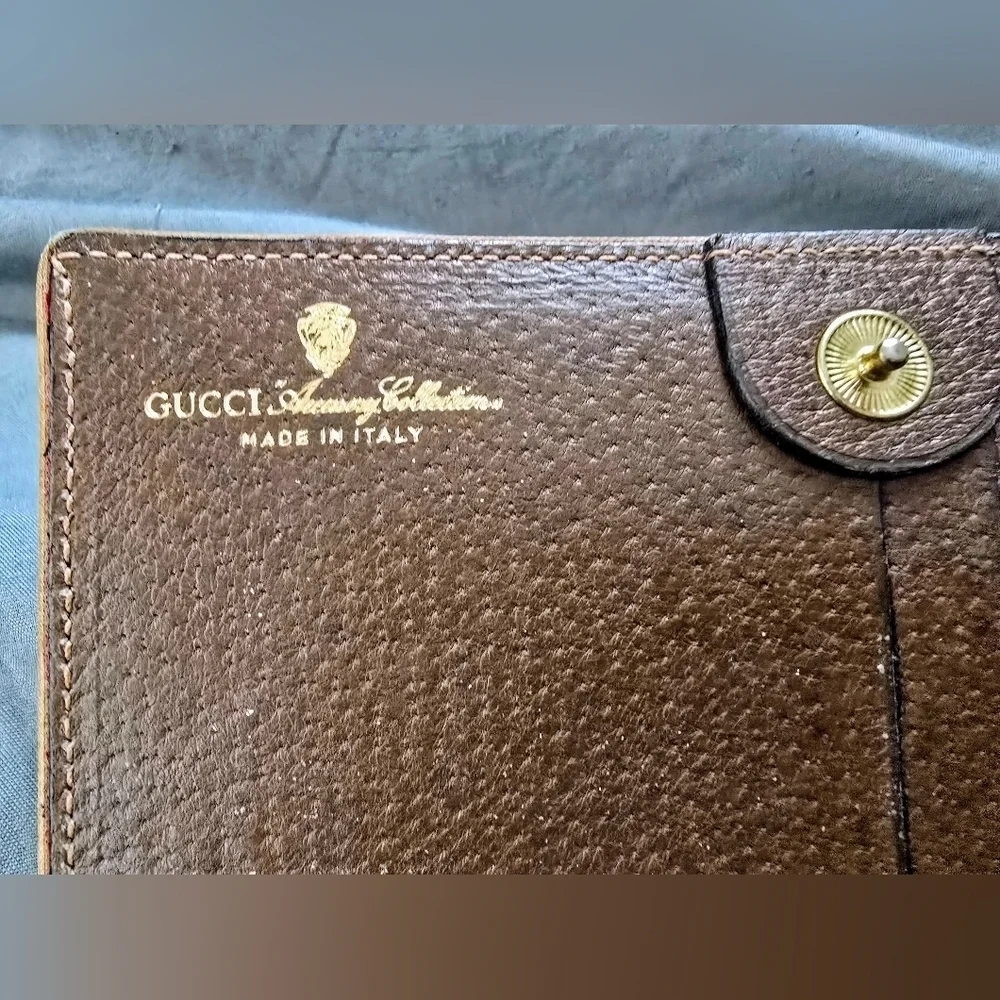 PROJECT - Vintage Gucci Canvas Wallet with Kisslock Coin Pouch